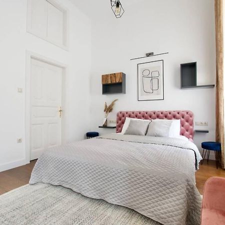 Premium Apartment By Hi5 - Best Ever Budapeşte Dış mekan fotoğraf