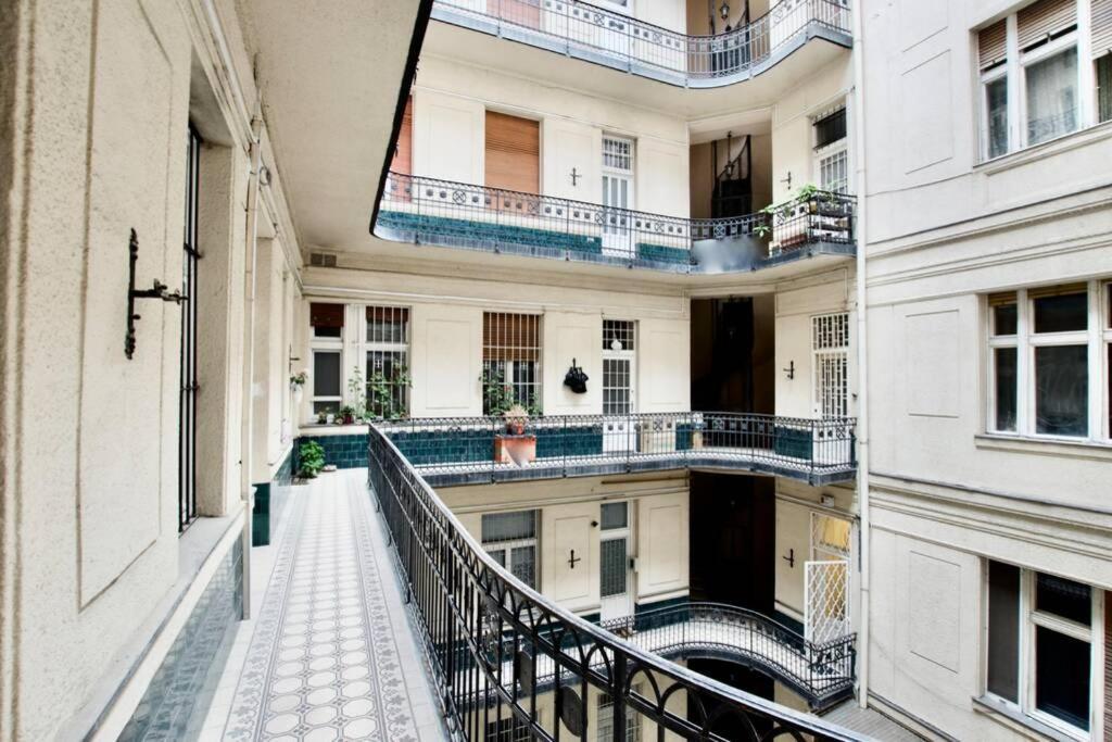 Premium Apartment By Hi5 - Best Ever Budapeşte Dış mekan fotoğraf