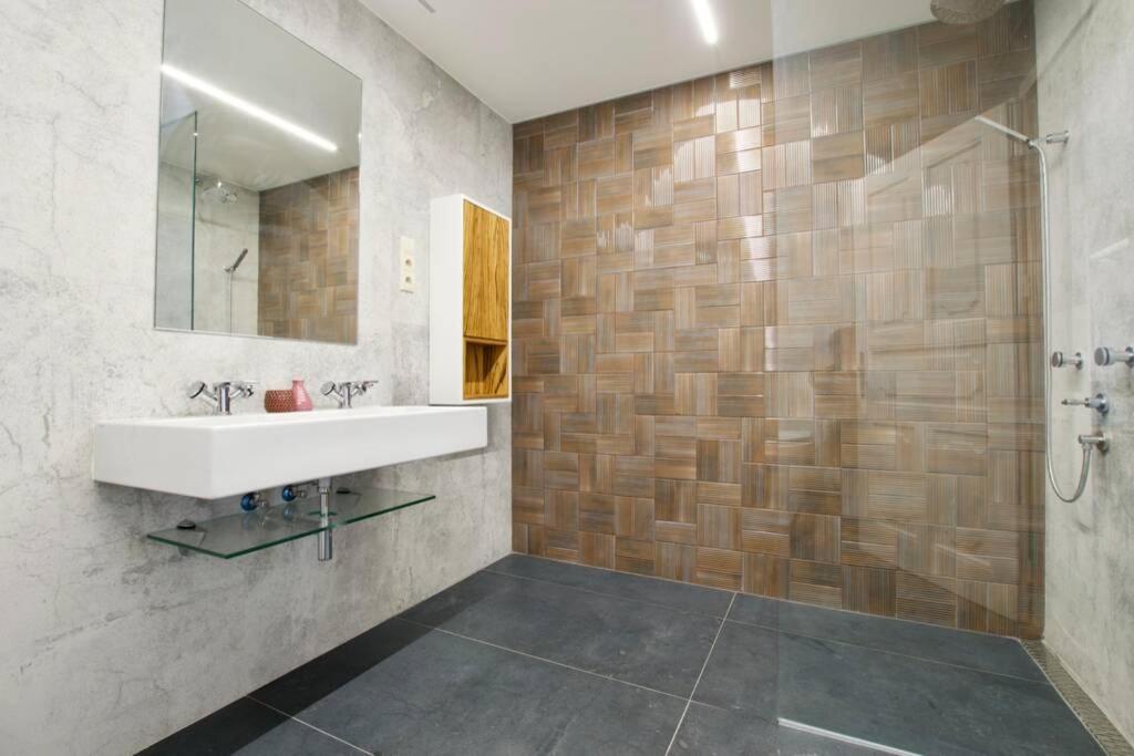 Premium Apartment By Hi5 - Best Ever Budapeşte Dış mekan fotoğraf